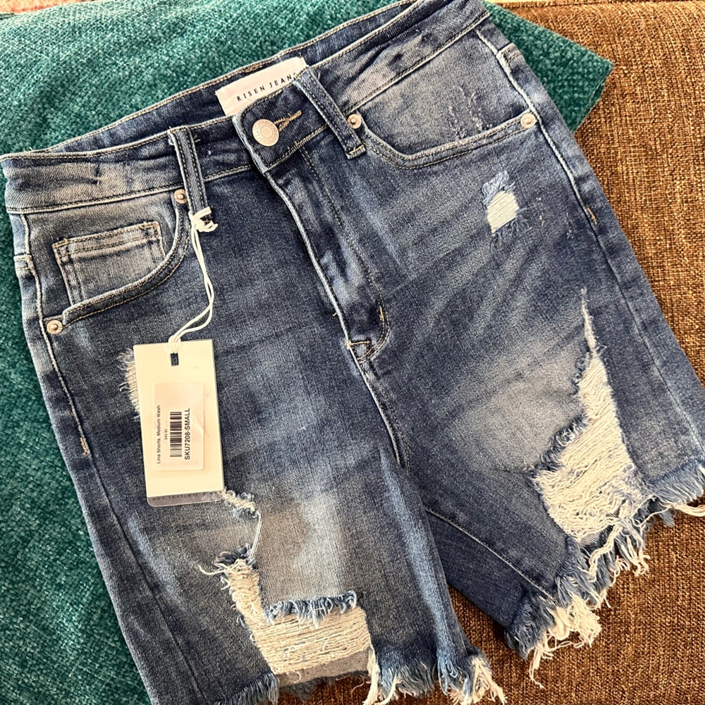 New RISEN JEANS Shorts